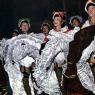 'French Cancan': the screen explodes with music, dancing and colour