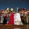 Wolfgang Koch's Hans Sachs wins Walther (Simon O'Neill) round to society as well as his beloved Eva (Emma Bell)