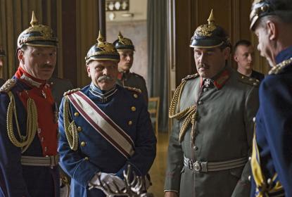 Kaiser Wilhelm II (Rainer Sellien, left) gathers the German high command as hostilities threaten