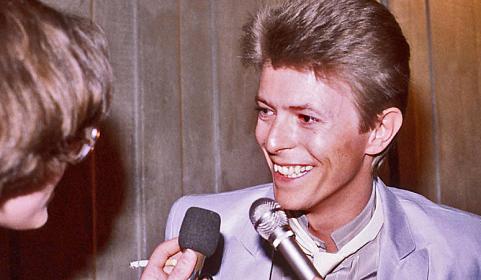 'Hello, I'm David Bowie': the mercurial star reveals all to the press (not)