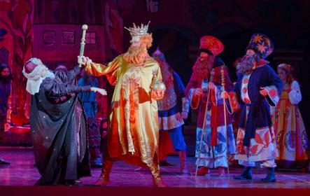Senile attack: the Astrologer (Ivan Titov) felled by Tsar Dodon (Oleg Fomin)