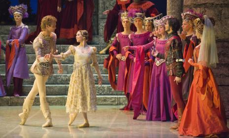 Old lovers, new colours: Perm Ballet perform MacMillan's Romeo and Juliet