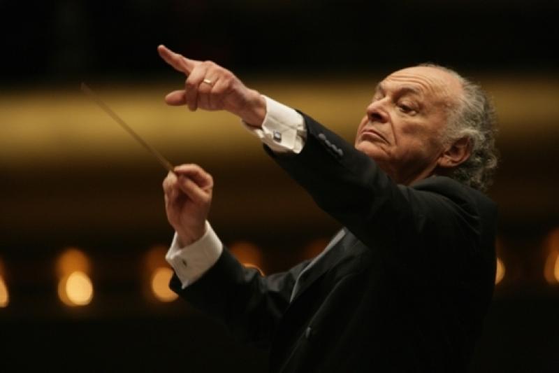 Slow movement: With this concert Lorin Maazel conducted in Manchester for the first time