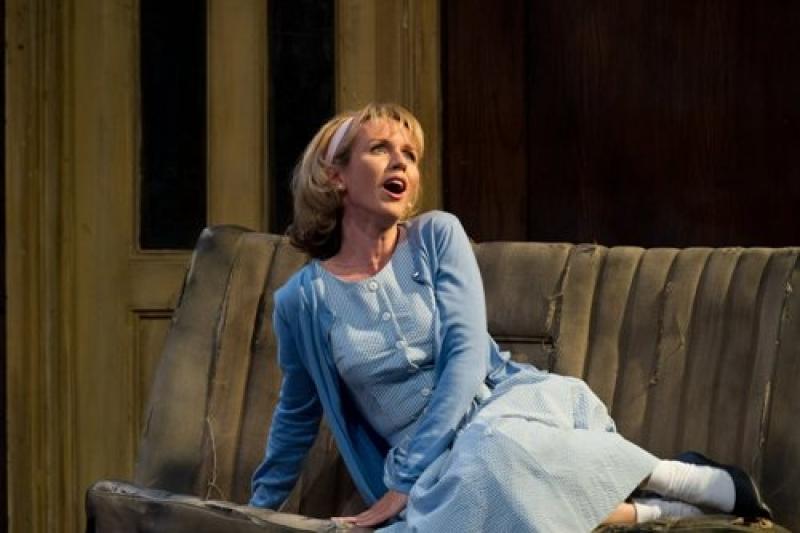 Rigoletto's bobby-soxed star: Sarah Coburn as Gilda Rigoletto's bobby-soxed star: Sarah Coburn as Gilda