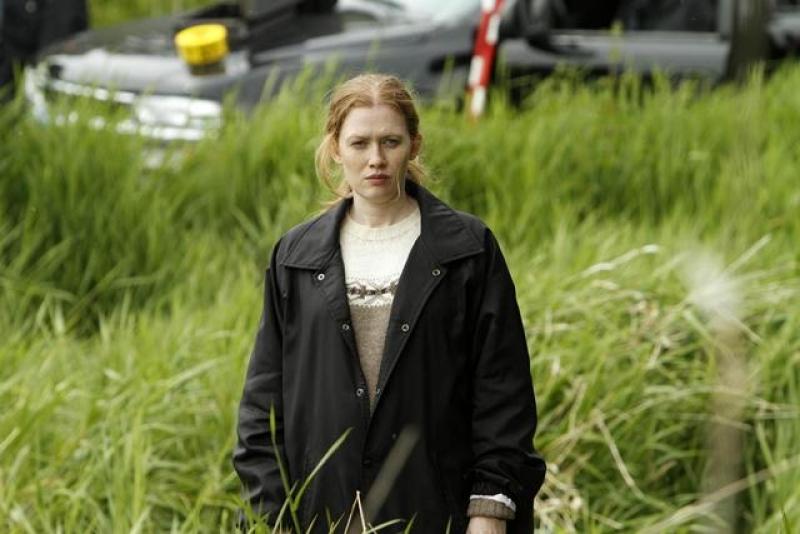 The Killing: Mireille Enos as Sarah Linden, a remarkable doppelgänger of Forbrydelsen’s Sarah Lund The Killing: Mireille Enos as Sarah Linden, a remarkable doppelgänger of Forbrydelsen’s Sarah Lund