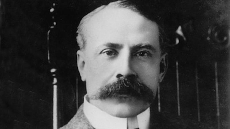 Edward Elgar: If Clark was right, when he was finishing his oratorio he was also visiting his mistress in London and getting her pregnant