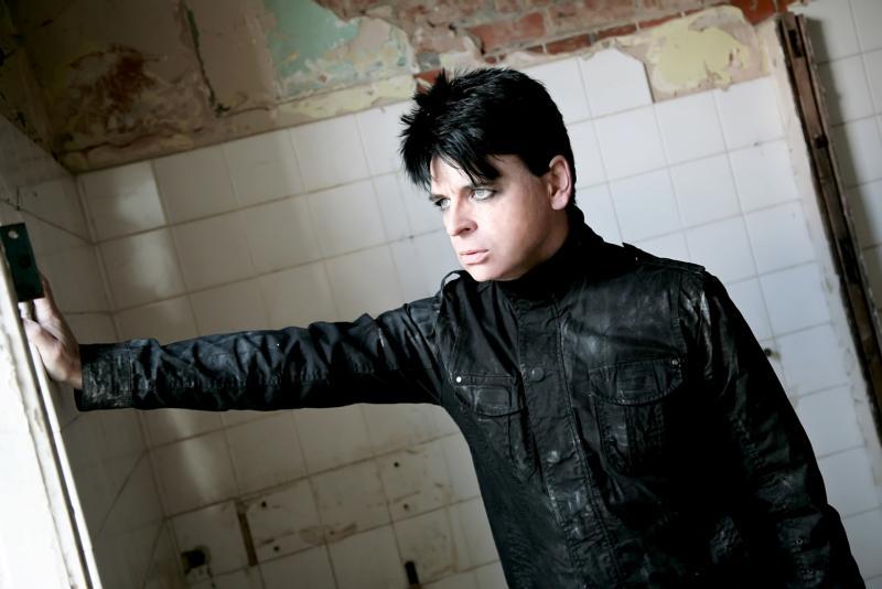 Numan, as ever, giving it the sullen