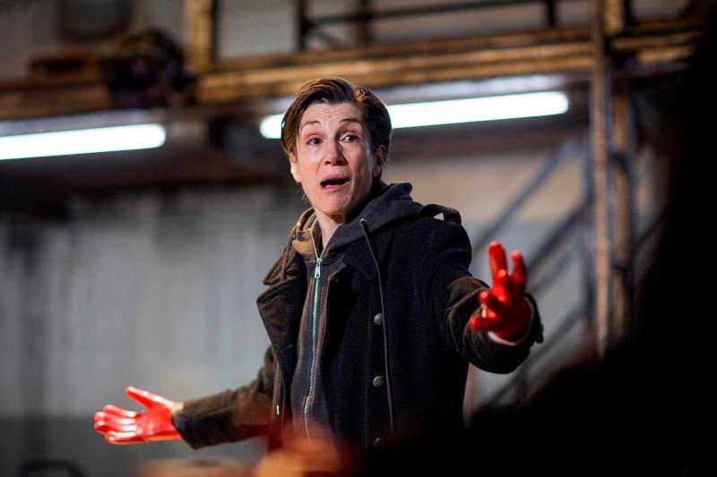Brutus (Harriet Walter) comes to terms with her vow to be a "sacrificer but not a butcher"