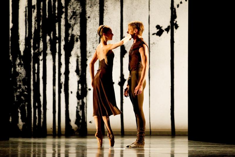 Marianela Nuñez and Rupert Pennefather in 'Asphodel Meadows'