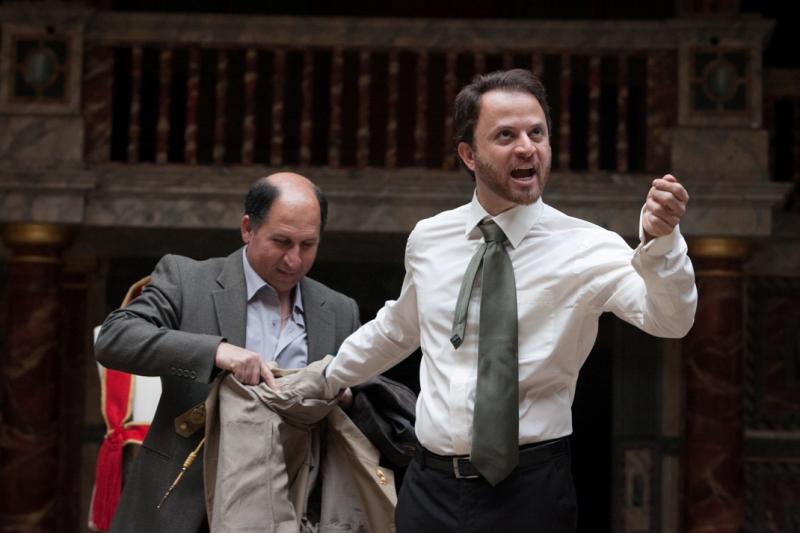 Semi Metwasi as the tantrum-prone, emotionally labile Richard II