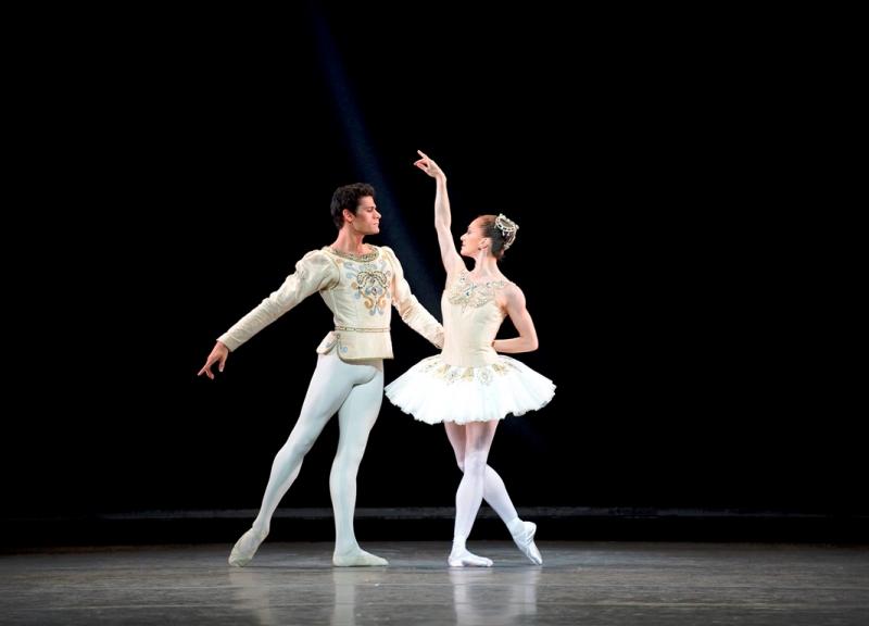 Marianela Nuñez and Thiago Soares in 'Diamonds'