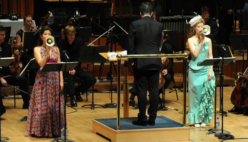 Katalin Karolyi (Gwendolen) and Barbara Hannigan (Cecily) fight it out on megaphones