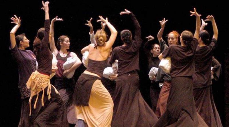 People protest: Antonio Gades's flamenco version of 'Fuenteovejuna' (14-16 February)