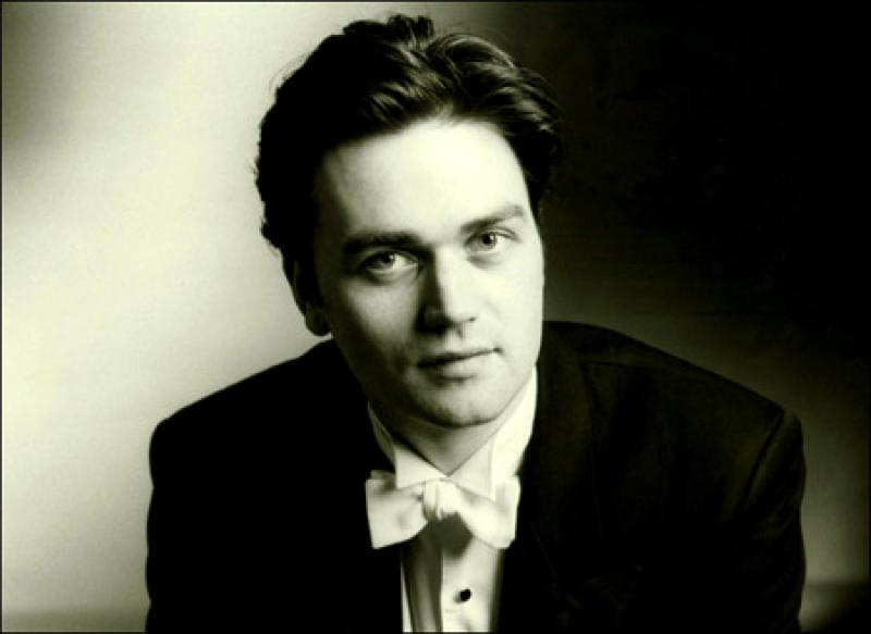 Ed Gardner: one of two conductors required for the epic 'Weltethos'