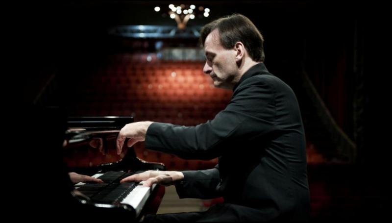 Stephen Hough: as thoughtful and fearless as ever