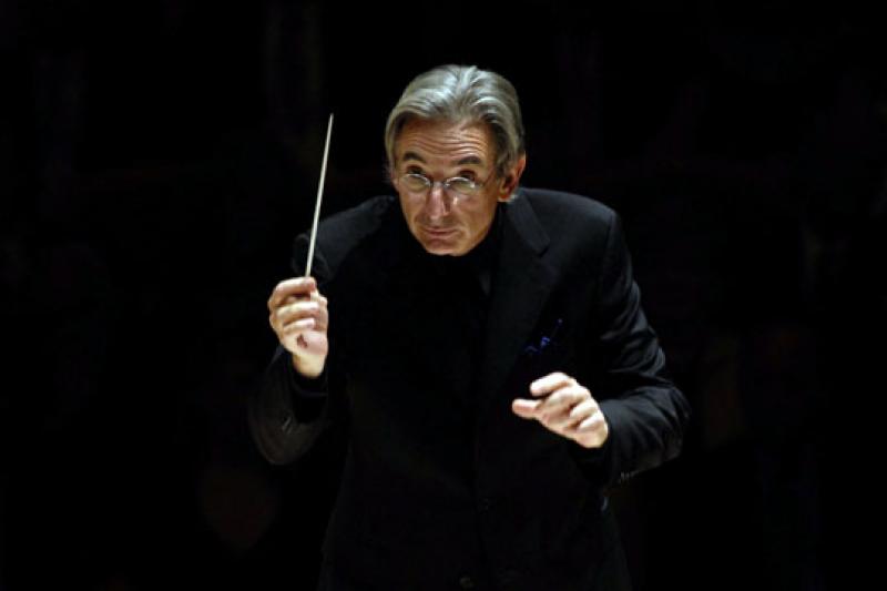 Michael Tilson Thomas: generous verbal and musical direction from the American conductor in last night's Barbican concert
