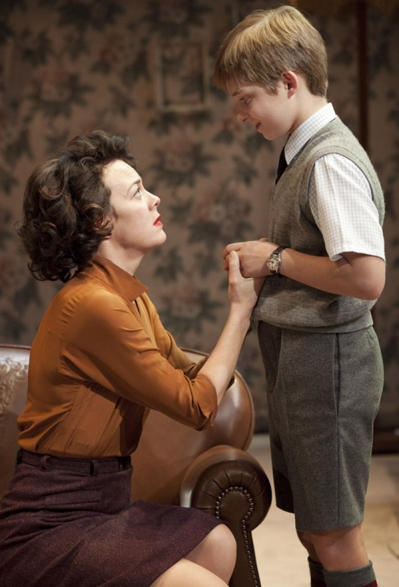 Helen McCrory and Laurence Belcher: upper-middle-class characters and their difficulties with communication Helen McCrory and Laurence Belcher: upper-middle-class characters and their difficulties with communication