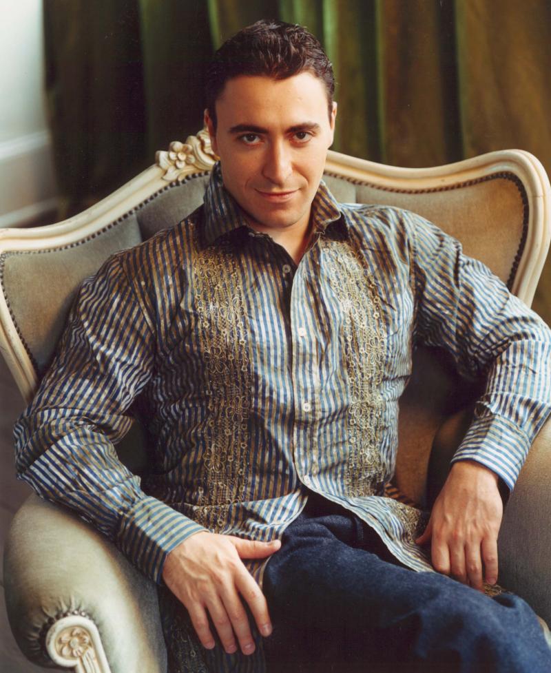 Maxim Vengerov relaxing, minus his violin