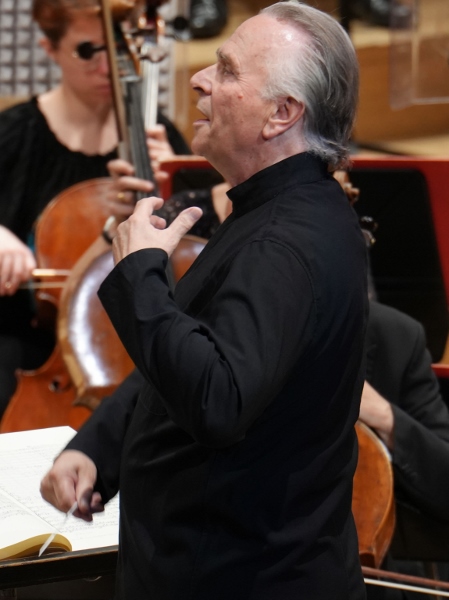Sir Mark Elder conducting the Halle in The_Dream_Of_Gerontius_June23_credit_Alex_Burns_the_halle 
