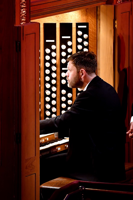 William Whitehead at the Albert Hall organ