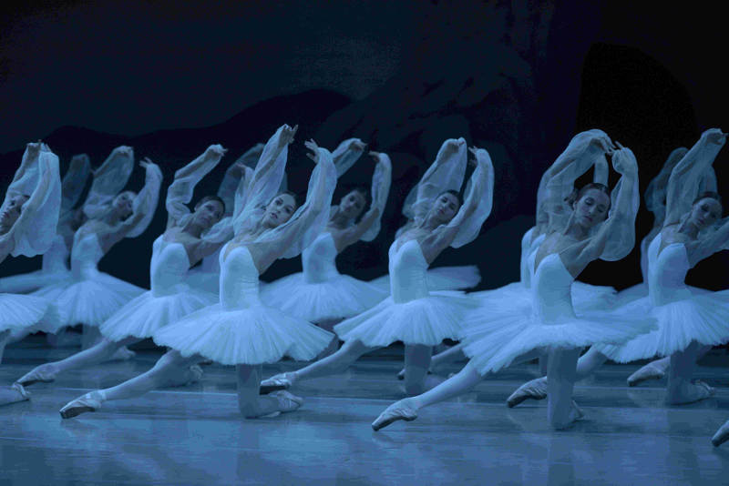 Dancers of the Mariinsky Ballet in the Kingdom of the Shades scene choreographed by Marius Petipa