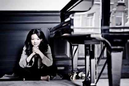 Ear-stretching: pianist Momo Kodama