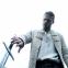Sword it out, Arfur: Charlie Hunnam interacts with eponymous hardware