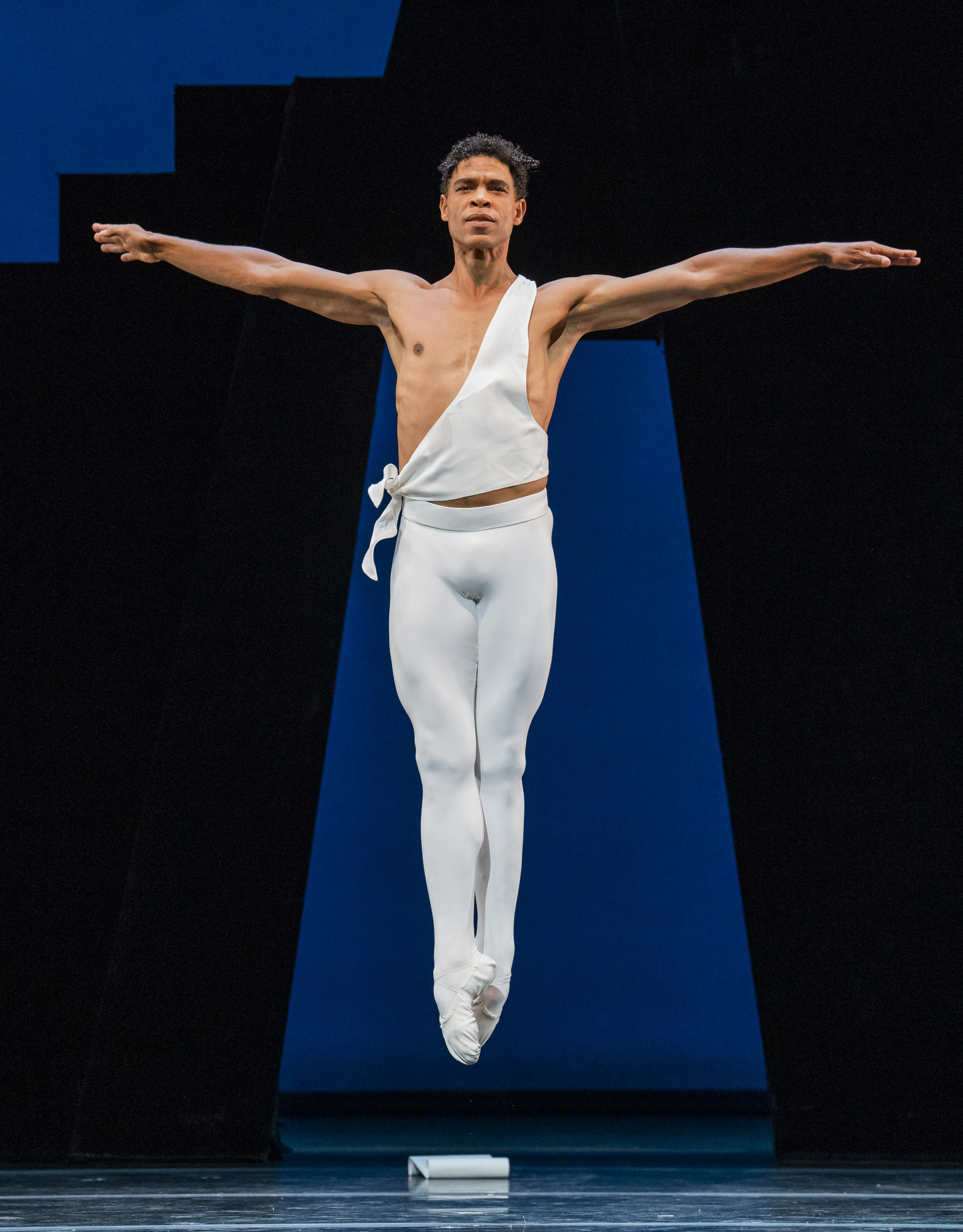 Carlos Acosta in Apollo