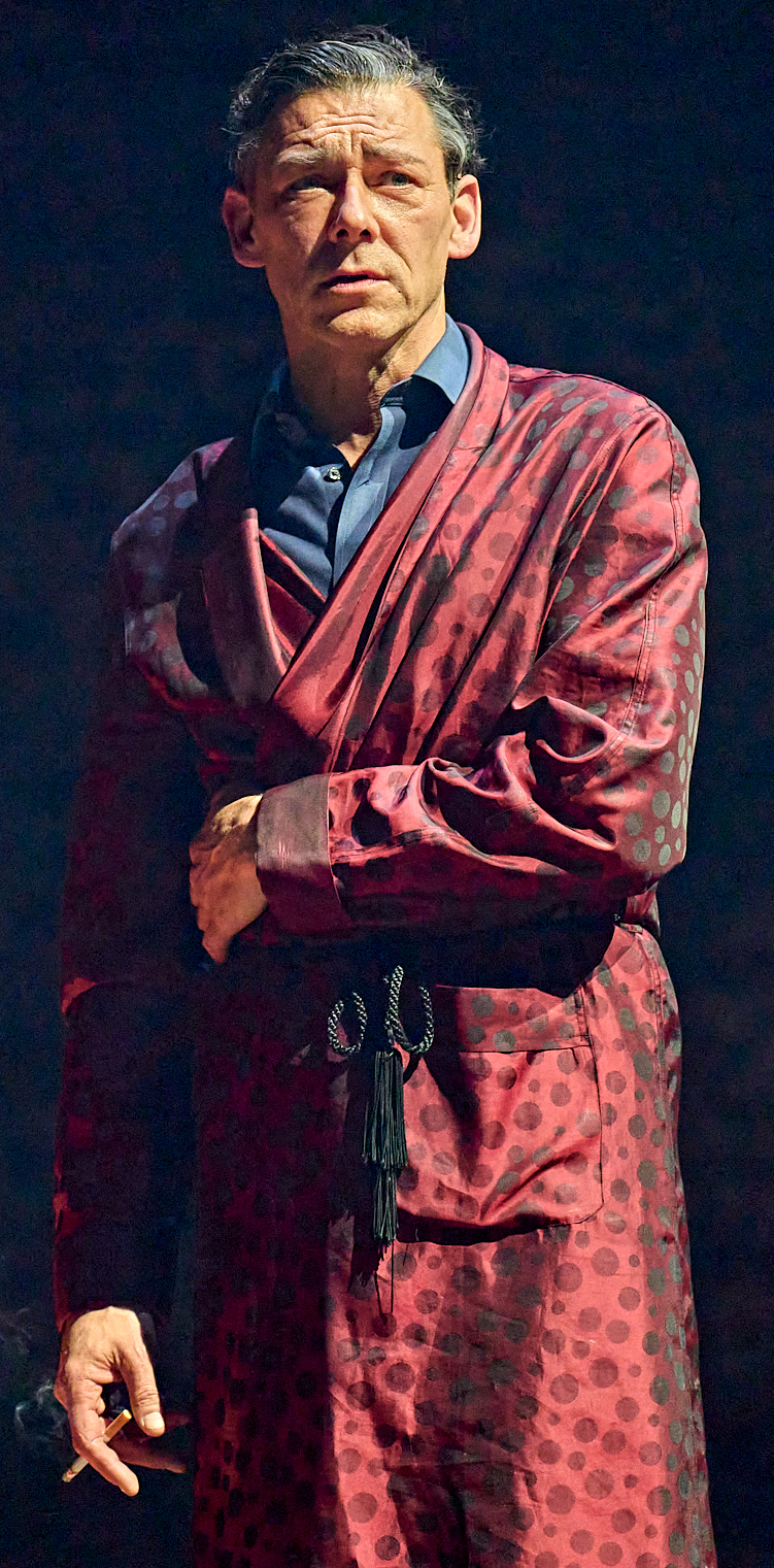 Richard Coyle as Henry IV in Player Kings