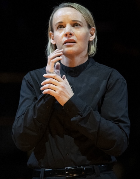 Rachel Nicholls as Leonore in Opera North’s Autumn 2020 production of Beethoven’s Fidelio. credit Richard H Smith 
