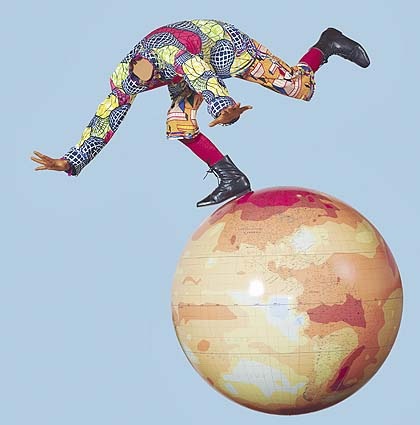 Yinka Shonibare, Boy on Globe 4, 2011