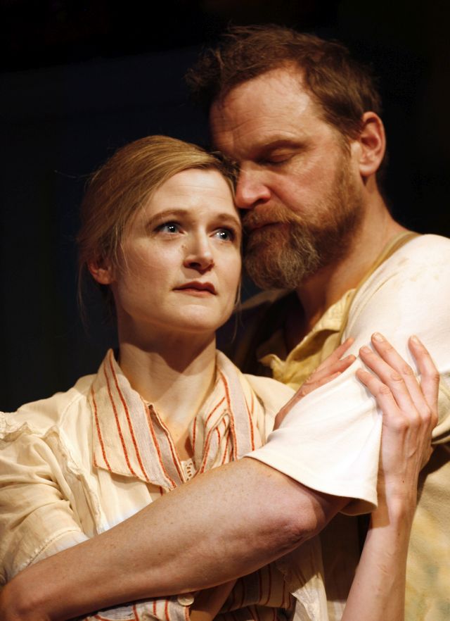 Naomi Frederick and Matthew Flynn in 'Agnes Colander'