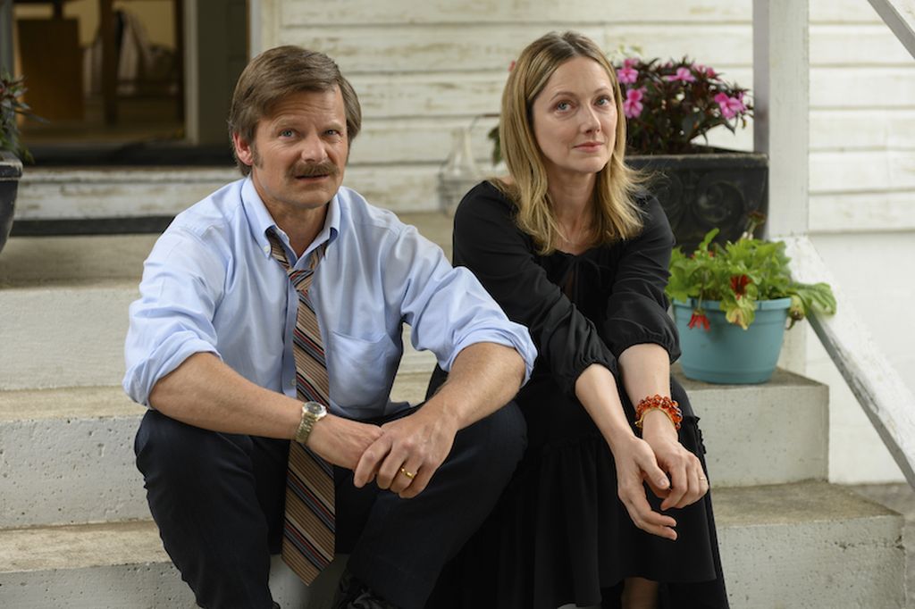 Steve Zahn and Judy Greer in 'Uncle Frank'