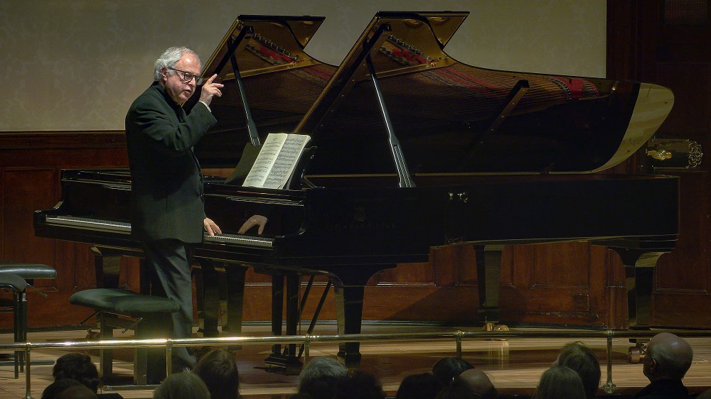 Andras Schiff speaking on Bach