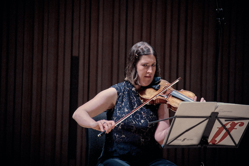 First violin of the Castalian Quartet Sini Simonen