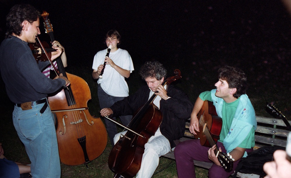 Belohlavek playing the cello with young members of the Prague Philharmonia