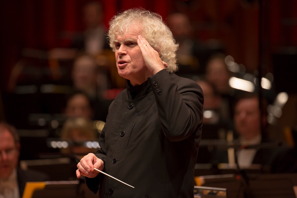 Simon Rattle reacting to Barbara Hannigan