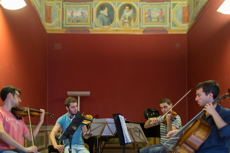 Polyphony players in rehearsal 