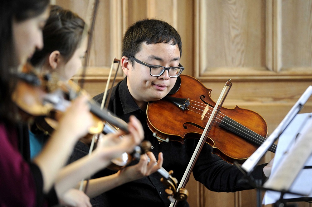 Diyang Mei in Retreat rehearsal