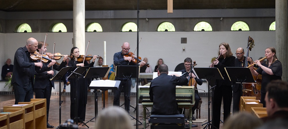 Chambre Domaine playing Bach at West Malling Abbey