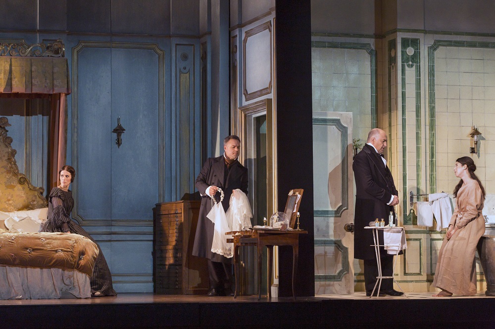 Rachael Lloyd, Andrew Tortise, Michele Pertusi and Lisette Oropesa in Lucia di Lammermoor