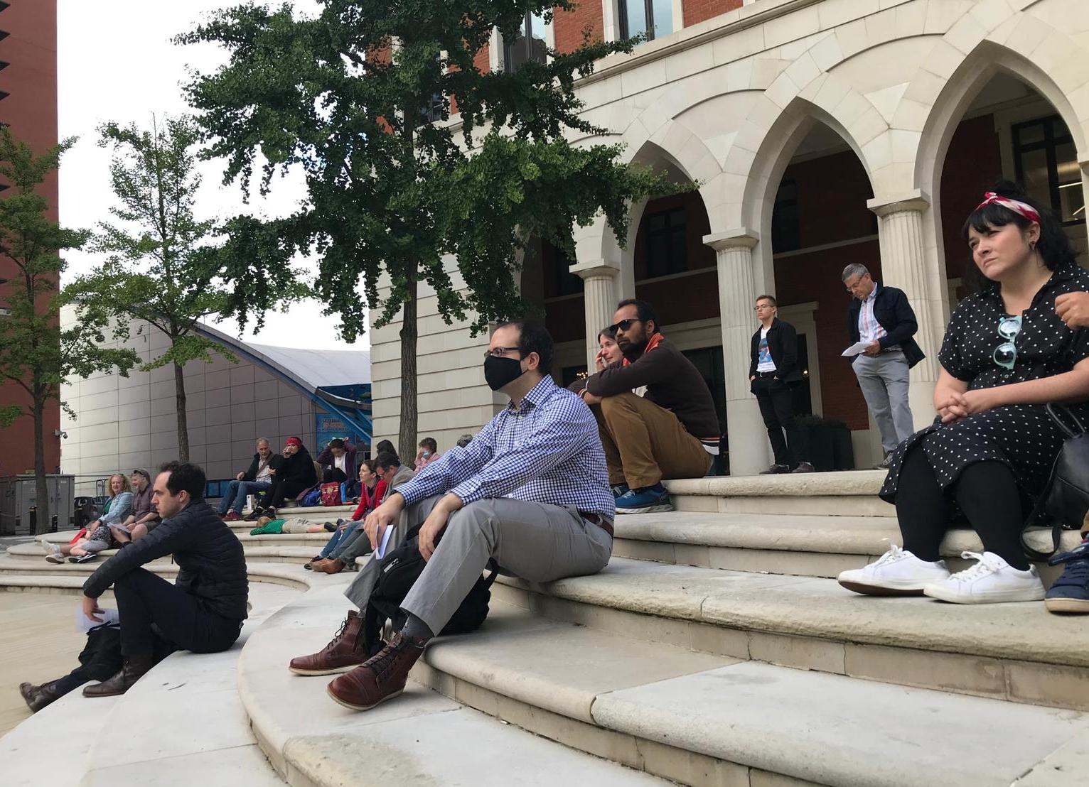 Spectators for Heinen's Stockhausen