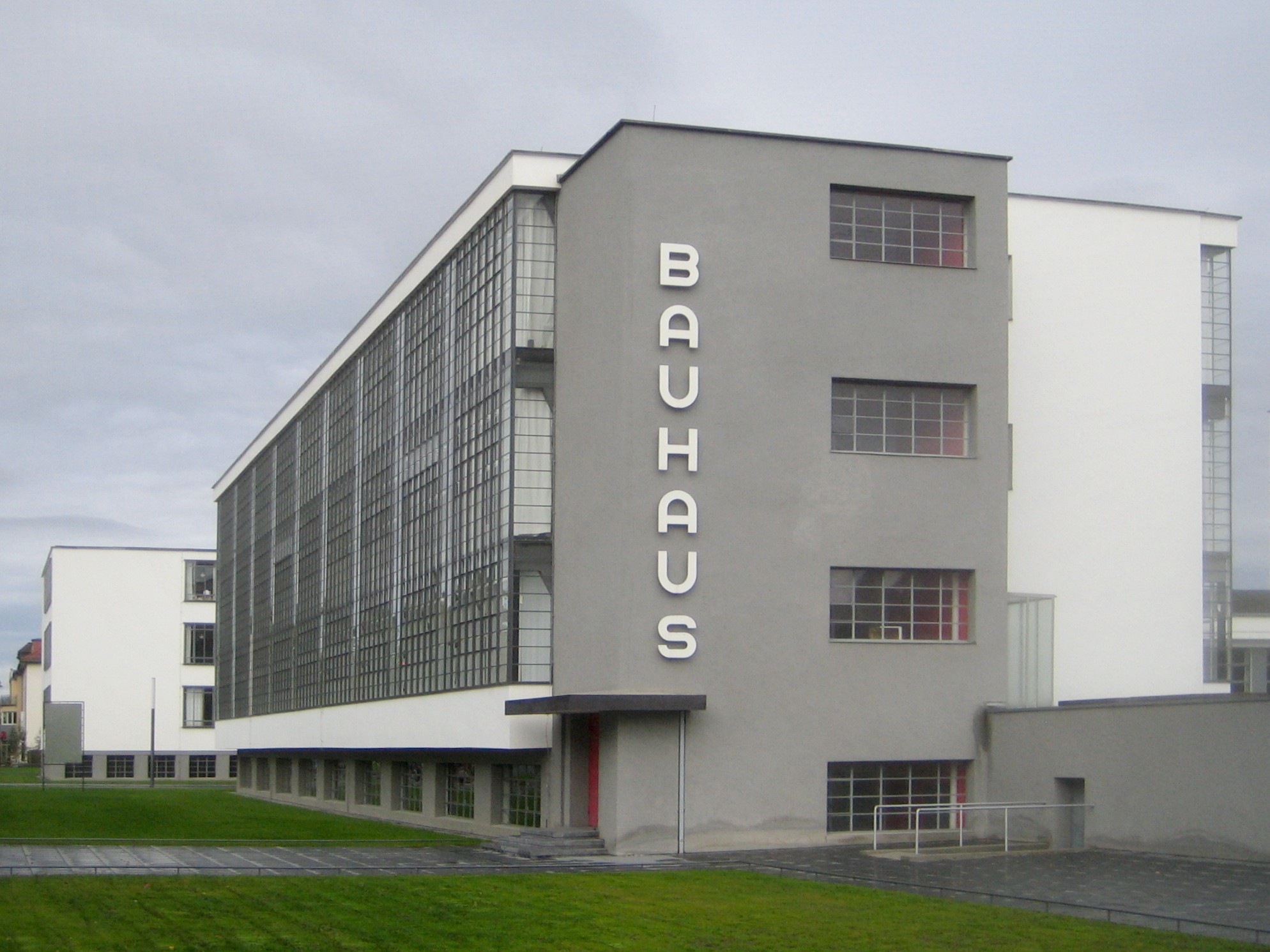 Bauhaus 100