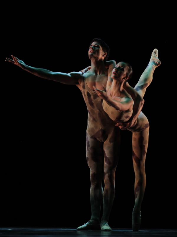 Enrique Corrales and Déborah Sanchez in The End of Time pas de deux