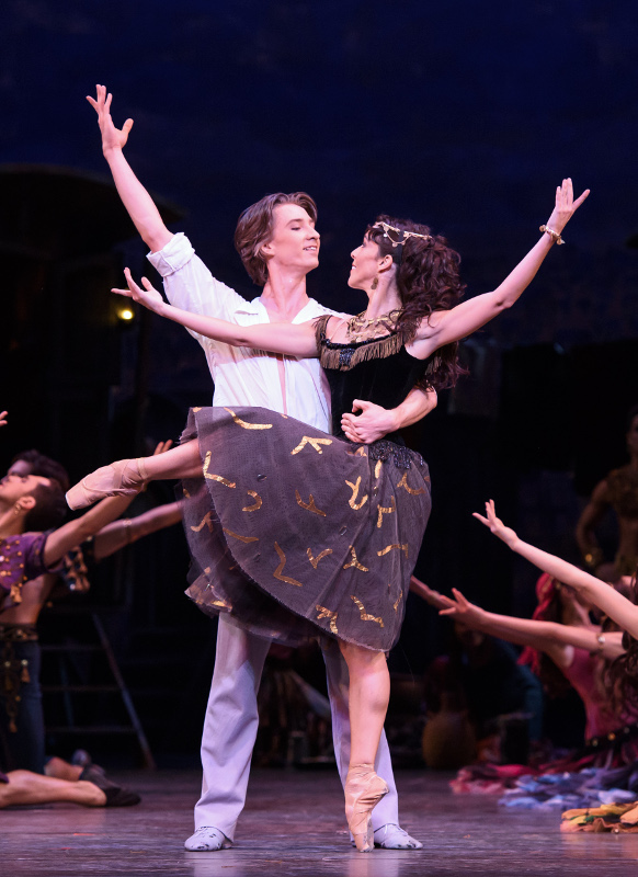 Vadim Muntagirov as the Young Man and Laura Morera as the Gypsy in The Two Pigeons