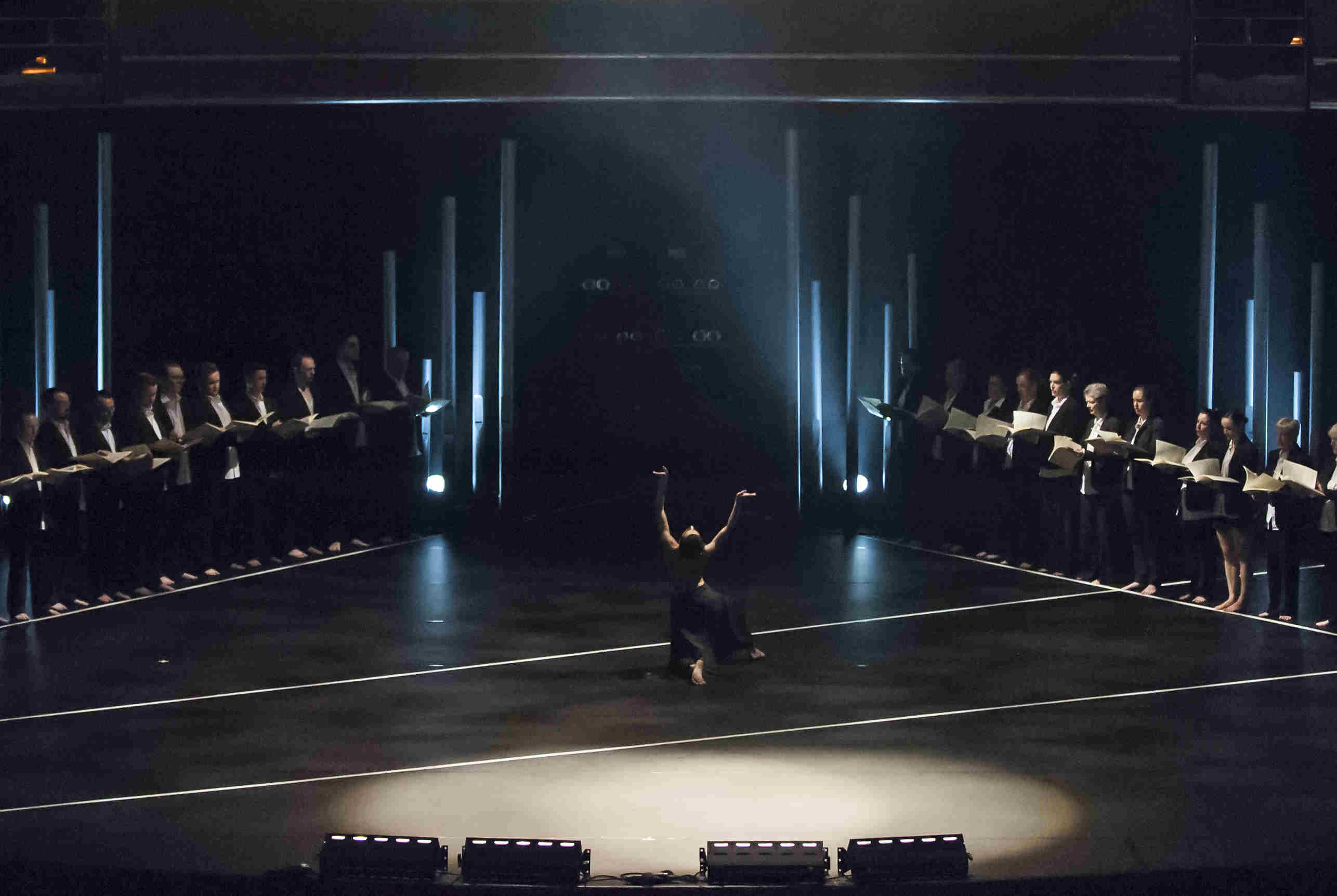 Aakash Odedra in Duruflé's Requiem