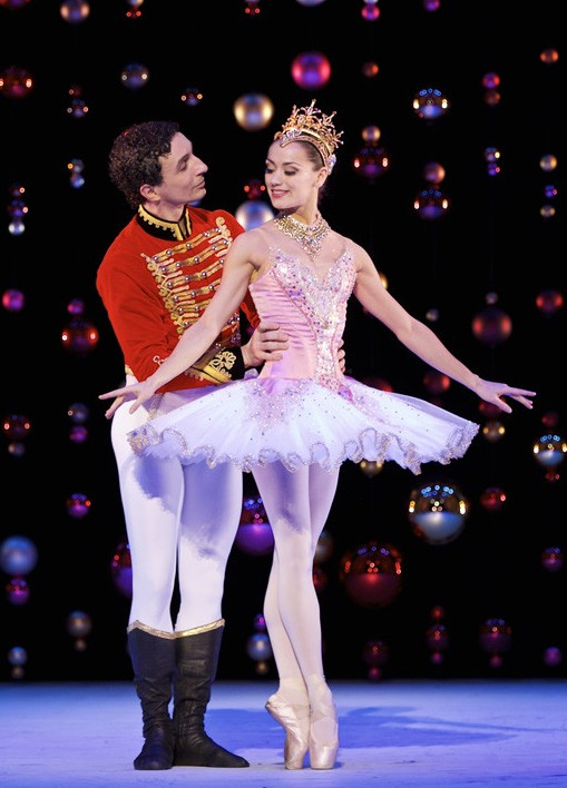 Erik Cavallari as the Nutcracker Prince with Sophie Martin as the Sugar Plum Fairy