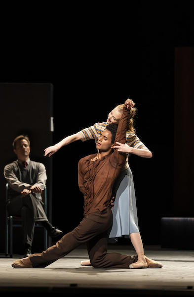 Lauren Cuthbertson as du Pré and Marcelino Sambé as the cello