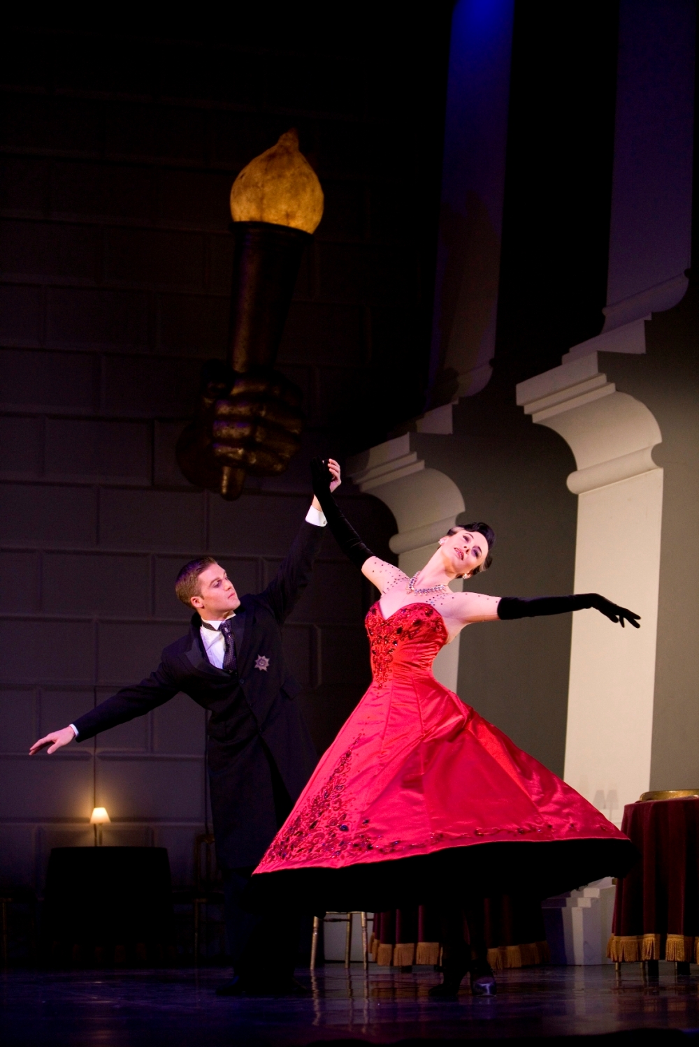 Saranne Curtin and Simon Williams in  Matthew Bourne's Swan Lake