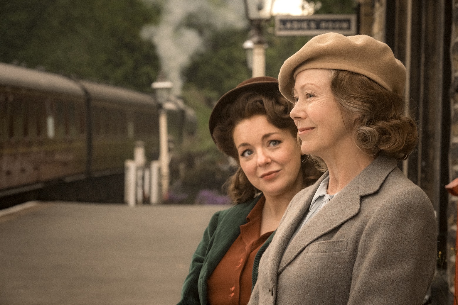 Sheridan Smith and Jenny Agutter in The Railway Children Return